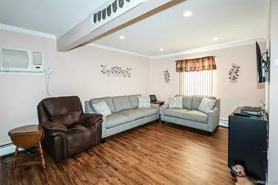 70 Corncrib Lane, Levittown, NY 11756 - Photo 6