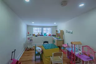 20 N Ravine Rd, Great Neck, NY 11023 - Photo 20