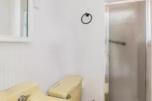 8 Montrose Rd, Yonkers, NY 10710 - Photo 18