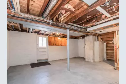 8 Montrose Road, Yonkers, NY 10710 - Photo 24