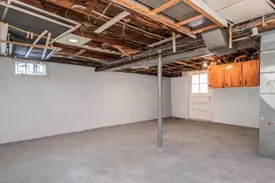 8 Montrose Rd, Yonkers, NY 10710 - Photo 26