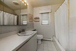 21 Chestnut St, Massapequa, NY 11758 - Photo 10