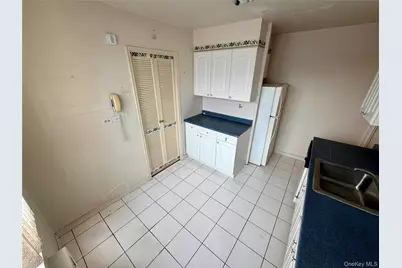 70-25 Yellowstone Boulevard #3H, Forest Hills, NY 11375 - Photo 22