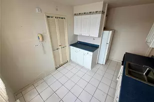 70-25 Yellowstone Blvd, Forest Hills, NY 11375 - Photo 22