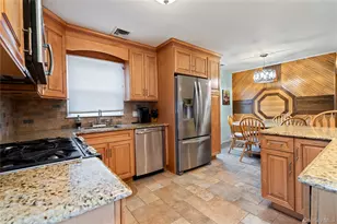 128 Rule St, Franklin Square, NY 11010 - Photo 4