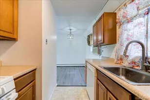 37 Alpine Dr, Wappingers Falls, NY 12590 - Photo 4