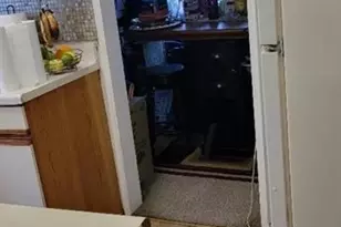 87-05 166th St, Jamaica, NY 11432 - Photo 2