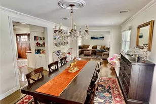 30 Carnegie Ave, Huntington, NY 11743 - Photo 6