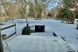 30 Carnegie Ave, Huntington, NY 11743 - Photo 18