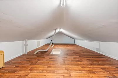 218-07 73rd Avenue #Upper, Bayside, NY 11364 - Photo 18
