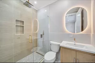 340 Doris Ave, Franklin Square, NY 11010 - Photo 22