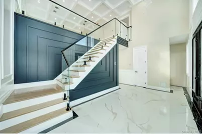 340 Doris Avenue, Franklin Square, NY 11010 - Photo 8