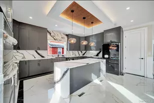 340 Doris Ave, Franklin Square, NY 11010 - Photo 18