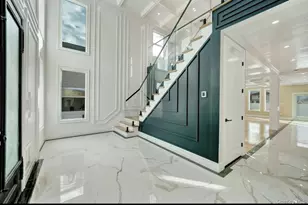 340 Doris Ave, Franklin Square, NY 11010 - Photo 6