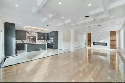 340 Doris Avenue, Franklin Square, NY 11010 - Photo 14