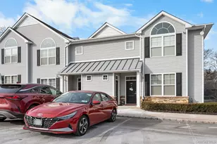 709 Breton Wy, Glen Cove, NY 11542 - Photo 22