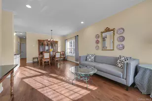 286 Spring Dr, East Meadow, NY 11554 - Photo 4