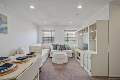 460 Old Town Road #19H, Port Jefferson Station, NY 11776 - Photo 4