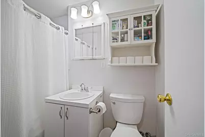 460 Old Town Road #19H, Port Jefferson Station, NY 11776 - Photo 12