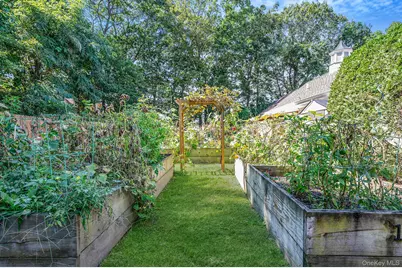 460 Old Town Road #19H, Port Jefferson Station, NY 11776 - Photo 20