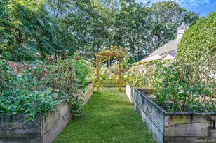 460 Old Town Rd, Port Jefferson Station, NY 11776 - Photo 20