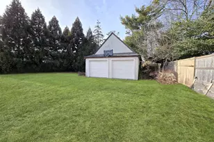 410 Greene Ave, Sayville, NY 11782 - Photo 16