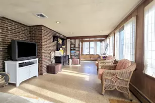 410 Greene Ave, Sayville, NY 11782 - Photo 8