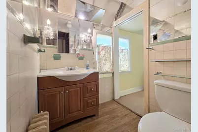 410 Greene Avenue, Sayville, NY 11782 - Photo 10