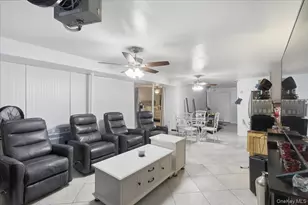 56 Park Ln, Medford, NY 11763 - Photo 4