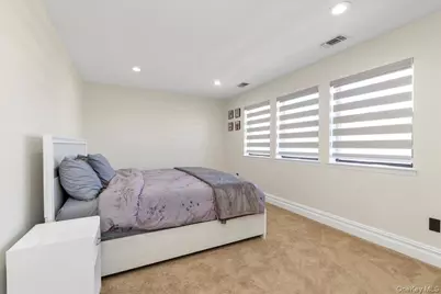 219 Carnation Drive, Farmingdale, NY 11735 - Photo 26