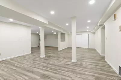 219 Carnation Drive, Farmingdale, NY 11735 - Photo 30