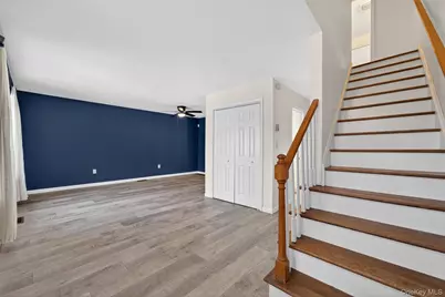 11 Deerfield Court, Rock Hill, NY 12775 - Photo 8