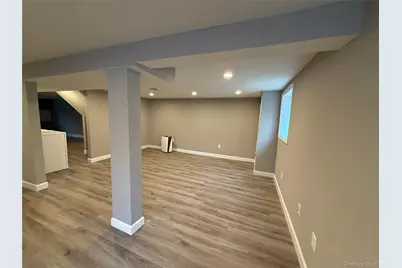 1068 Connetquot Avenue, Central Islip, NY 11722 - Photo 22
