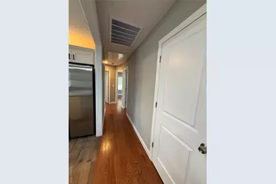 1068 Connetquot Avenue, Central Islip, NY 11722 - Photo 10