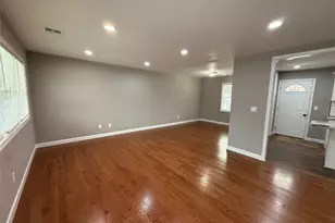 1068 Connetquot Ave, Central Islip, NY 11722 - Photo 4