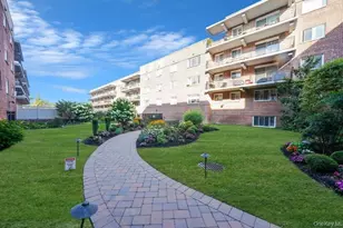 200 Atlantic Ave, Lynbrook, NY 11563 - Photo 22