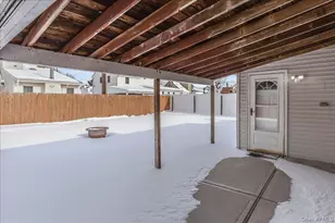 2287 7th St, East Meadow, NY 11554 - Photo 20