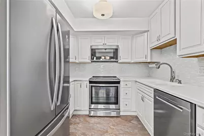 50 Jefferson Oval #A, Yorktown Heights, NY 10598 - Photo 10