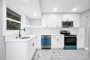 3004 New London Ave, Medford, NY 11763 - Photo 10