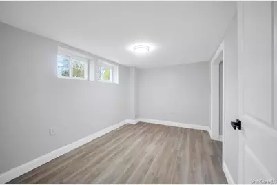 3004 New London Avenue, Medford, NY 11763 - Photo 22
