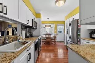 18 Hill Ln, Smithtown, NY 11787 - Photo 24