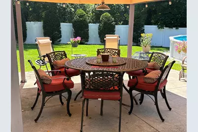 18 Hill Lane, Smithtown, NY 11787 - Photo 34