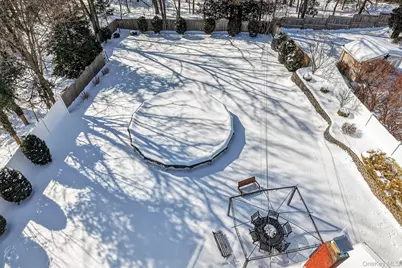 18 Hill Lane, Smithtown, NY 11787 - Photo 18