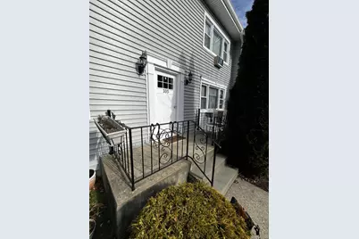 105 Finch Lane #1B, Islip, NY 11751 - Photo 2