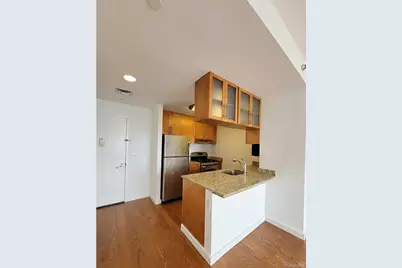 4028 College Point Boulevard #805, Flushing, NY 11354 - Photo 2