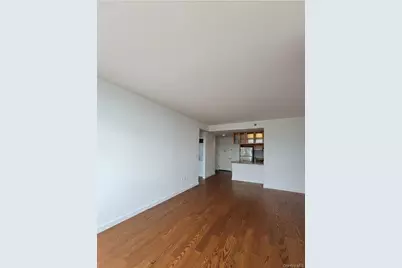 4028 College Point Boulevard #805, Flushing, NY 11354 - Photo 6