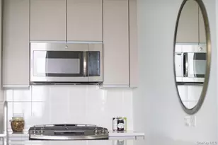 1 3rd, Mineola, NY 11501 - Photo 8