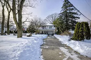 618 Wall St, West Hempstead, NY 11552 - Photo 2