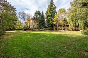 64 Plandome Ct, Manhasset, NY 11030 - Photo 18