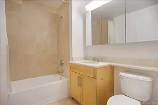 4026 College Point Blvd, Flushing, NY 11354 - Photo 10